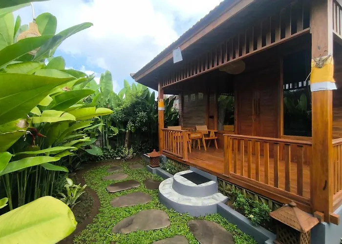 ゲストハウス Nugraha House